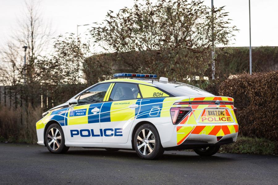  Toyota Mirai Police 2018 года  (UK) (фото 2 из 4)